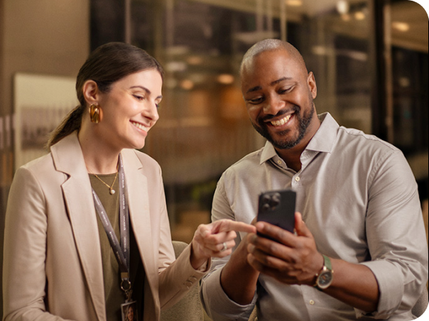 Cooperados da Unicred compartilhando resultados